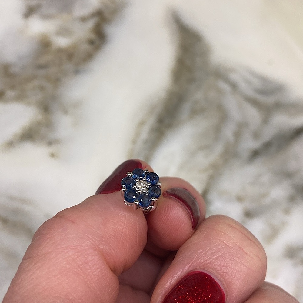 Sapphire & Diamond Flower stud earrings